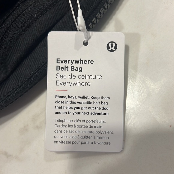 BNWT Lululemon Everywhere Belt Bag Black 1 Litre - Picture 7 of 10